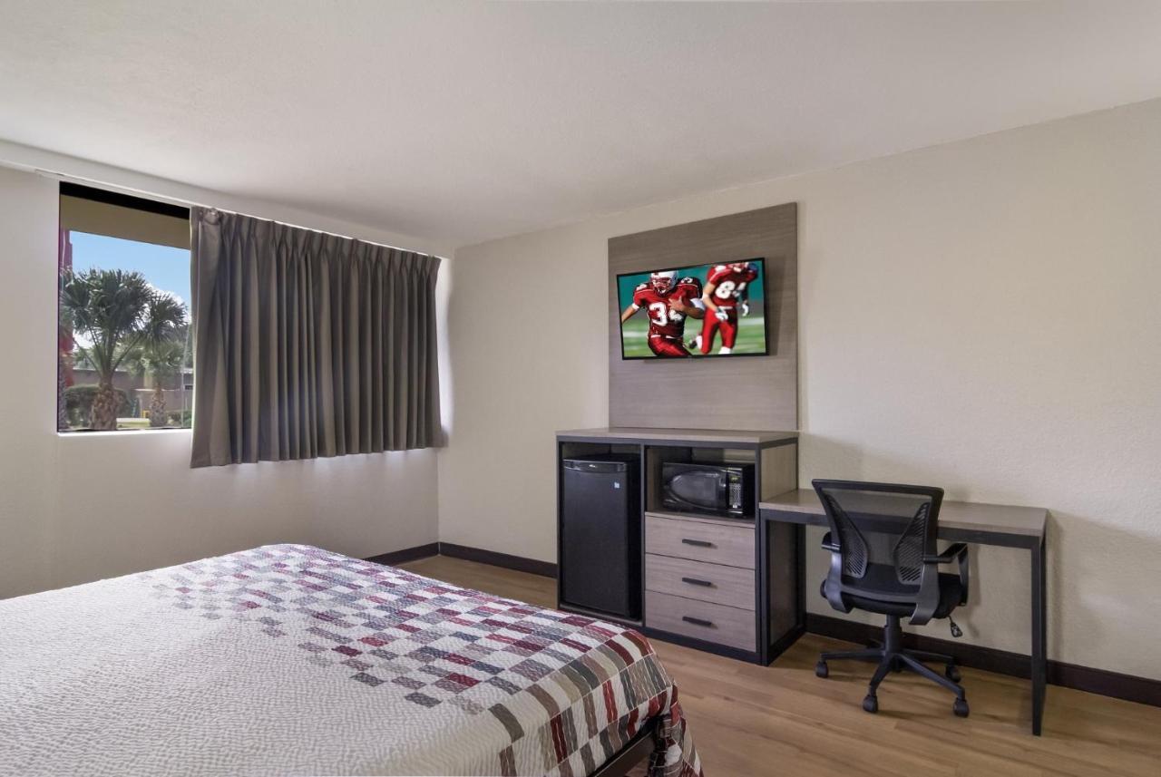 Red Roof Inn & Suites Brunswick I-95 Eksteriør billede